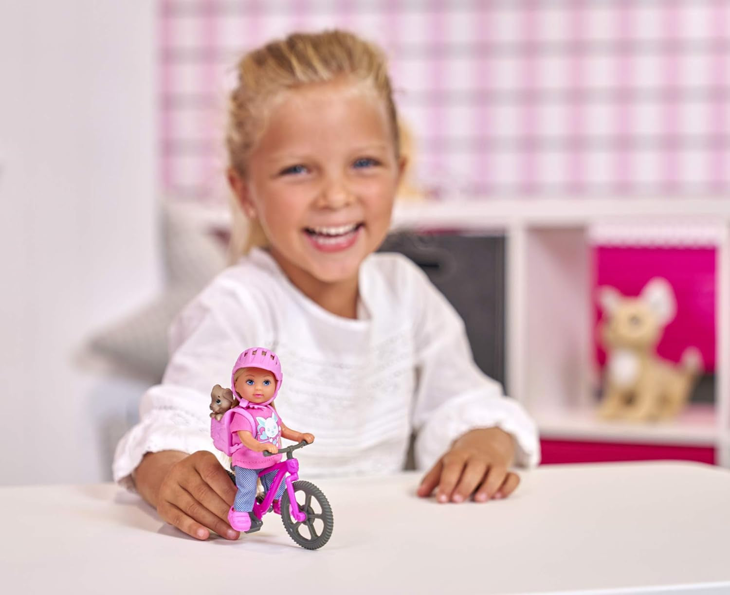 Simba 105733273 - Evi Love Fun Feriecykeldukke med cykel, hund og rygsæk, modedukke, 12 cm, til børn fra 3 år og derover