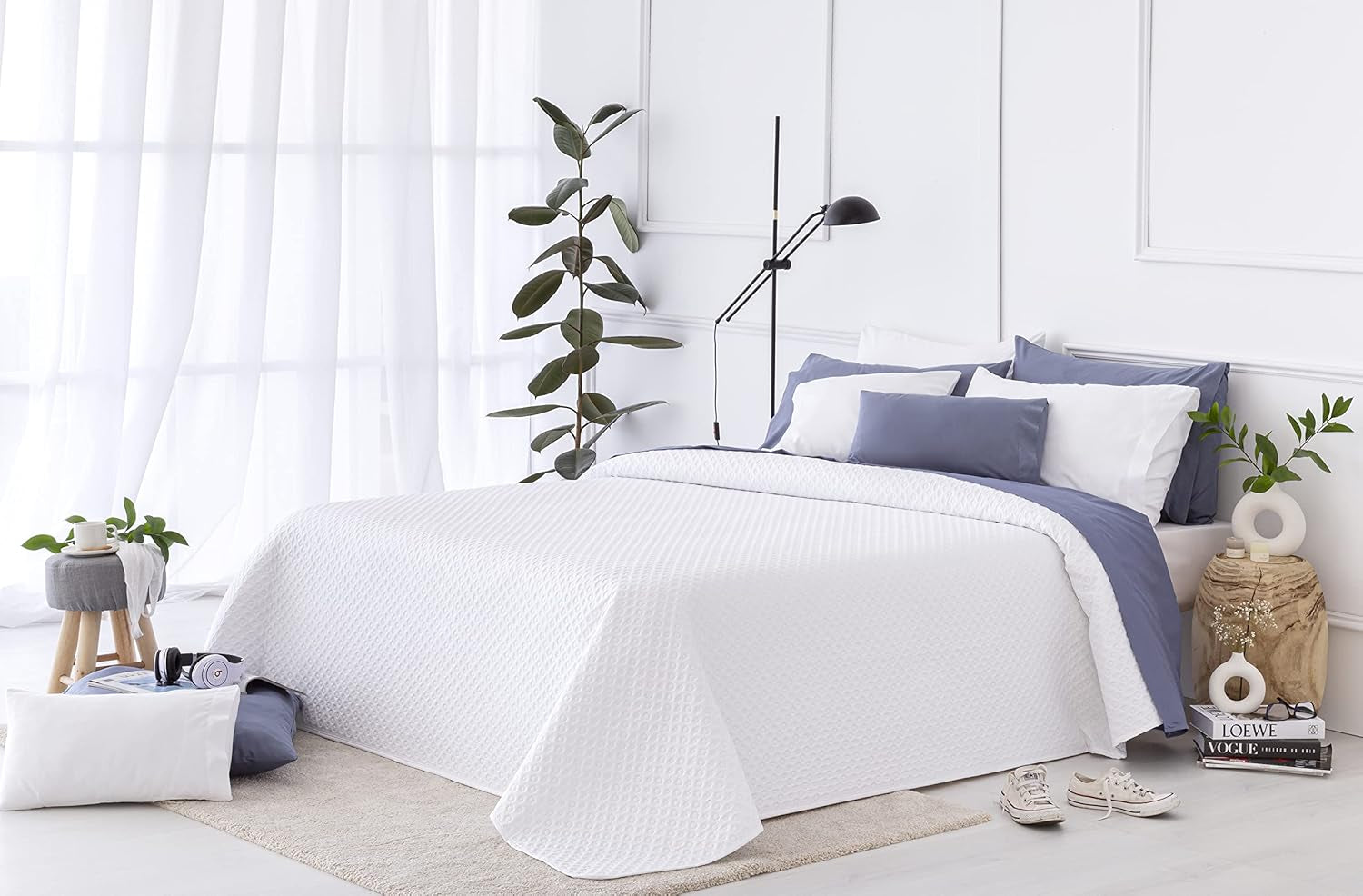 Todocama Fine Boutique sengetæppe med piquémønster, til forår, sommer, efterår og vinter, 100% super blødt mikrofiber, multifunktionelt tæppe, 140/150/160-250 X 260 cm, lysegrå Senge og tæpper Beuche den Todocama-Store Hvid 250 X 260 Cm