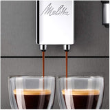 Melitta Avanza - Fuldautomatisk espressomaskine med mælkesystem, espressomaskine med kværn og ekstra stor vandtank (1,5 l) til f.eks. cappuccino eller espresso, mystisk titan