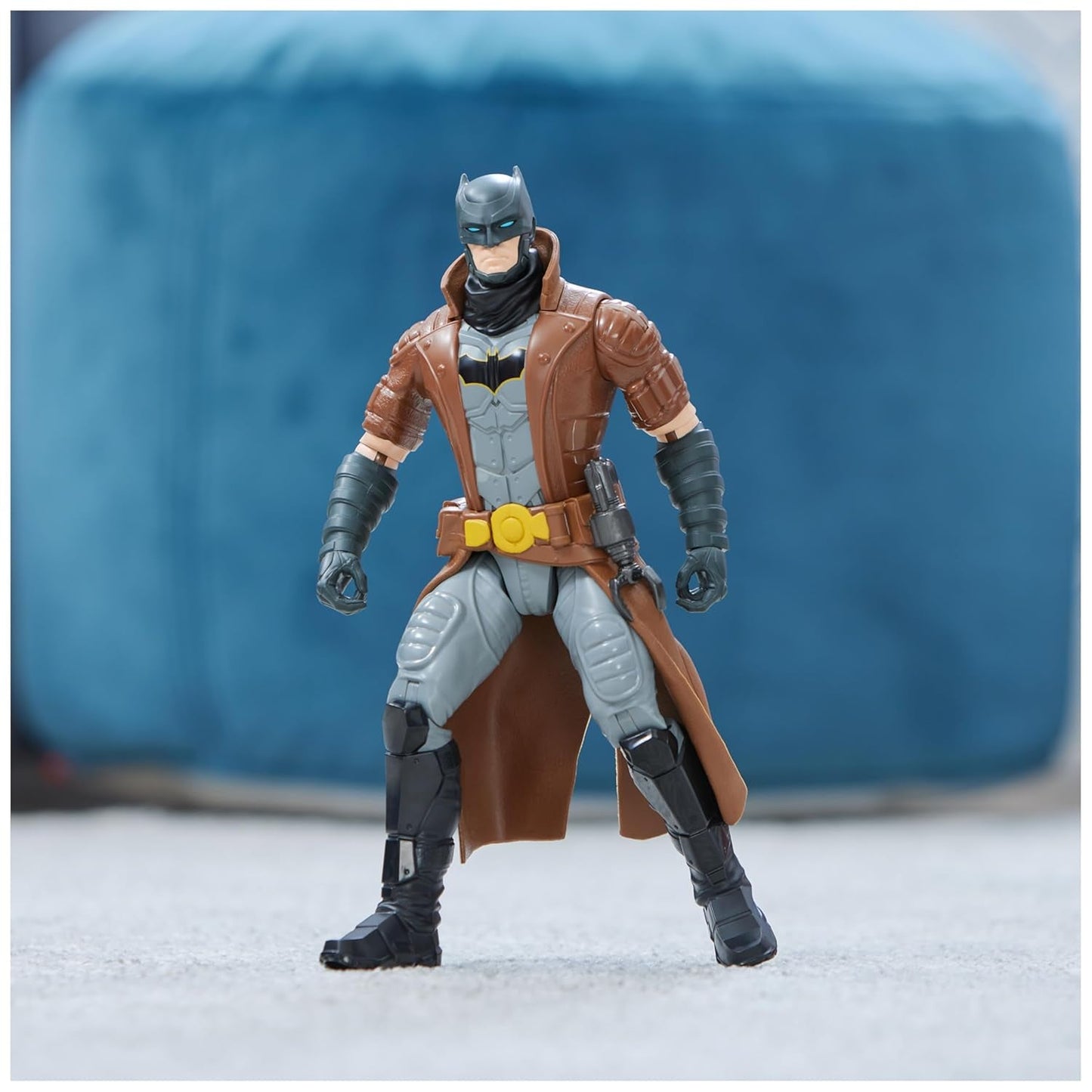 DC Comics Batman Action Figur 30 cm høj Fuldt bevægelig til spændende eventyr og actionfyldte stunts Legetøj til børn fra 3 år og opefter Action Figurer Naty Shop