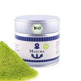 Premium økologisk Matcha fra Japan, ceremoniel kvalitet, pesticidfri, ekstra fint pulver i 30 g æske, intens og delikat smag af grøn te, velegnet til latte, smoothie, ceremoniel kvalitet
