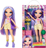 Rainbow High My Fashion Style Doll - Lilla - 28 cm Lilla modedukke med attraktivt outfit og stilfuld taske, til leg, posering, indsamling, til børn i alderen 4-12