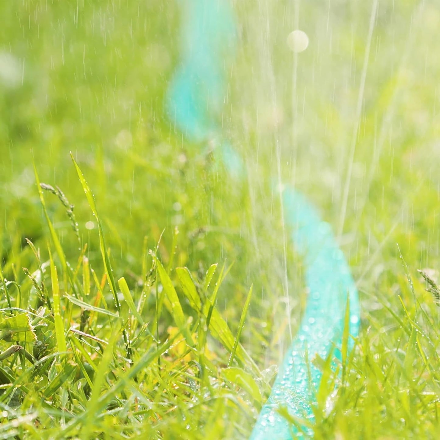 Relaxdays Vandingsslange 5 m længde, ensartet vanding af havelag, flad, klar til tilslutning, sprinklerslange, grøn