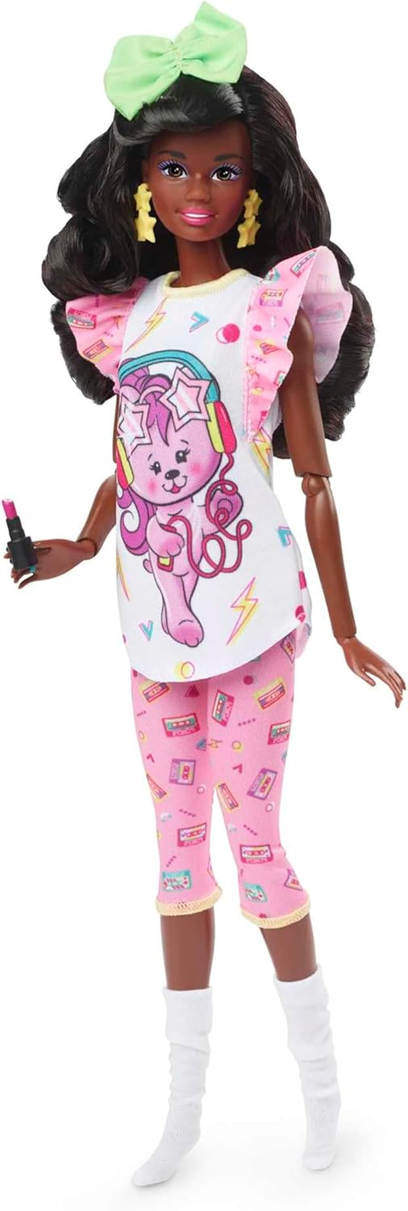Barbie Rewind - 80'er stil nostalgisk samlerfigur med lækkert hår og outfit, Inkluderer TV, popcorn og telefon, til fans og samlere, HJX19
