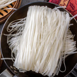 Risnudler - Thai, 10 mm brede risbåndsnudler, lavet af rismel, lige - 1 x 400 g