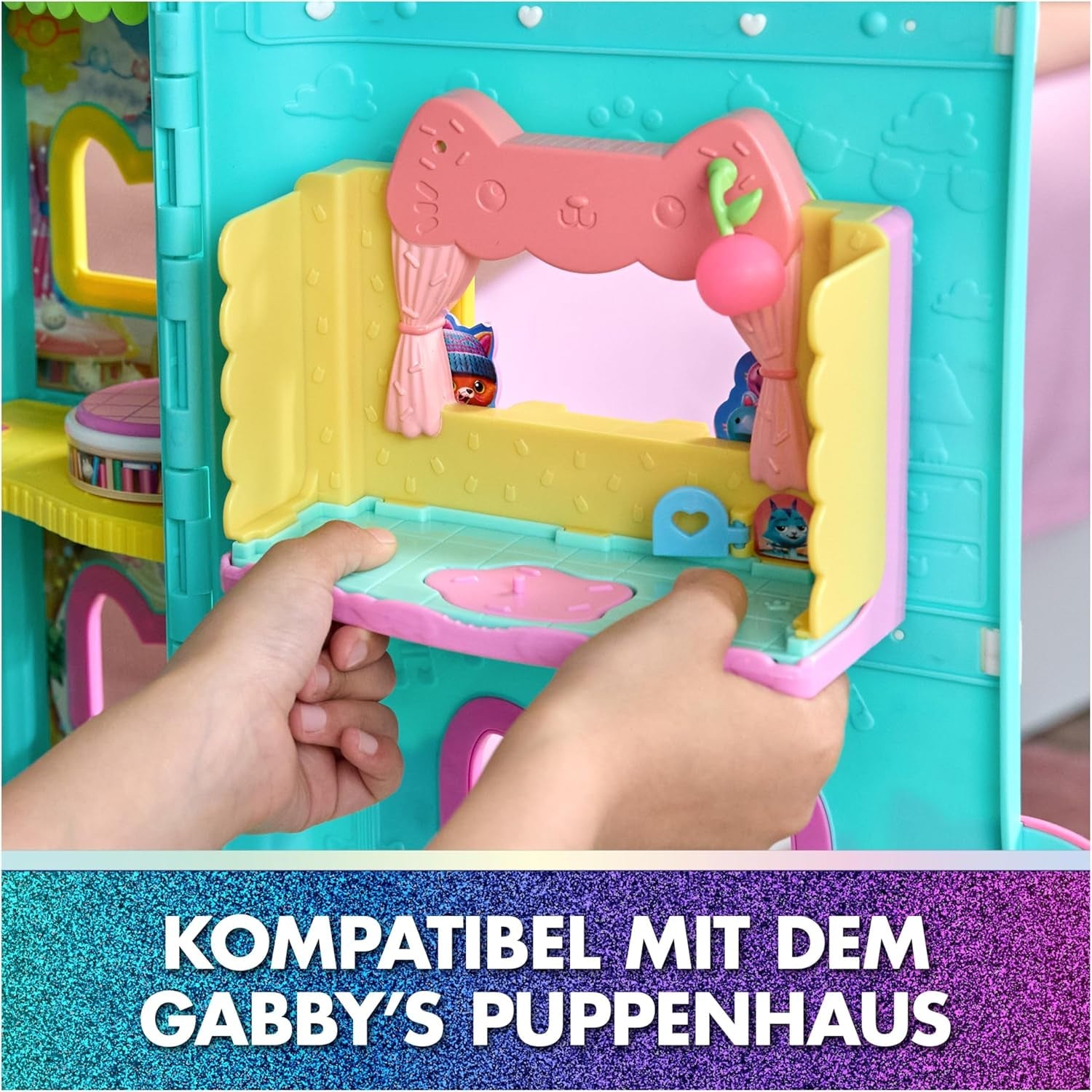 DREAMWORKS GABBY'S DOLLS HOUSE: THE MOVIE - Portal Room Kuchi's Sugar Sprinkled Kitchen med figur og tilbehør, for alderen 3 og opefter