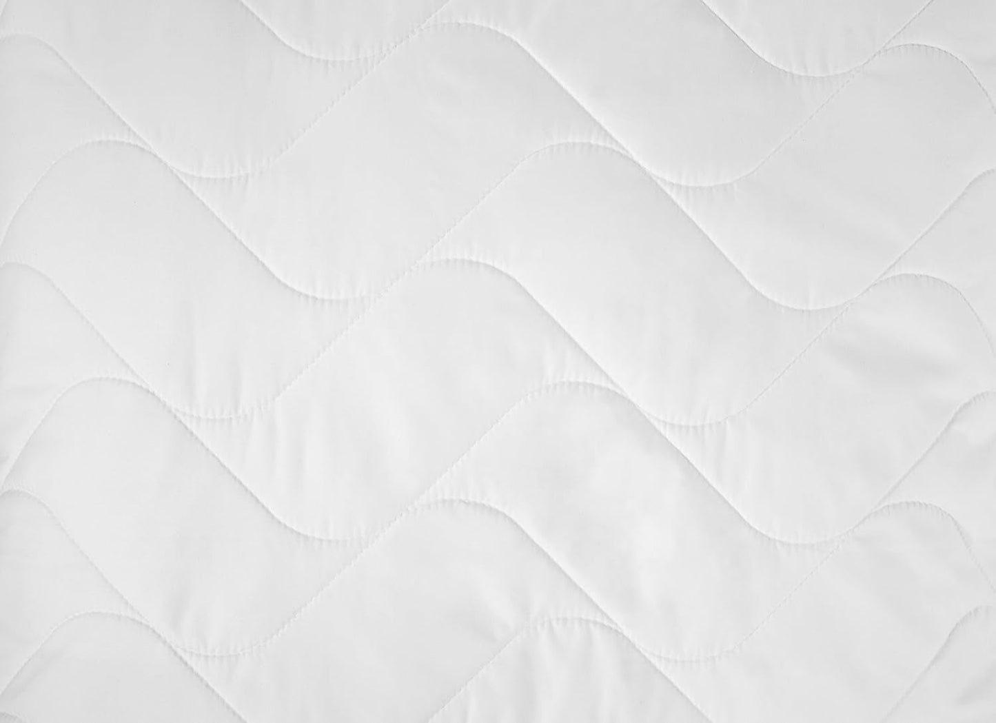 Traumnacht Topcool pude, Med åndbare funktionelle fibre, 80 X 80 Cm, Øko-Tex certificeret, Produceret i overensstemmelse med den tyske kvalitetsstandard Naty Shop standard puder