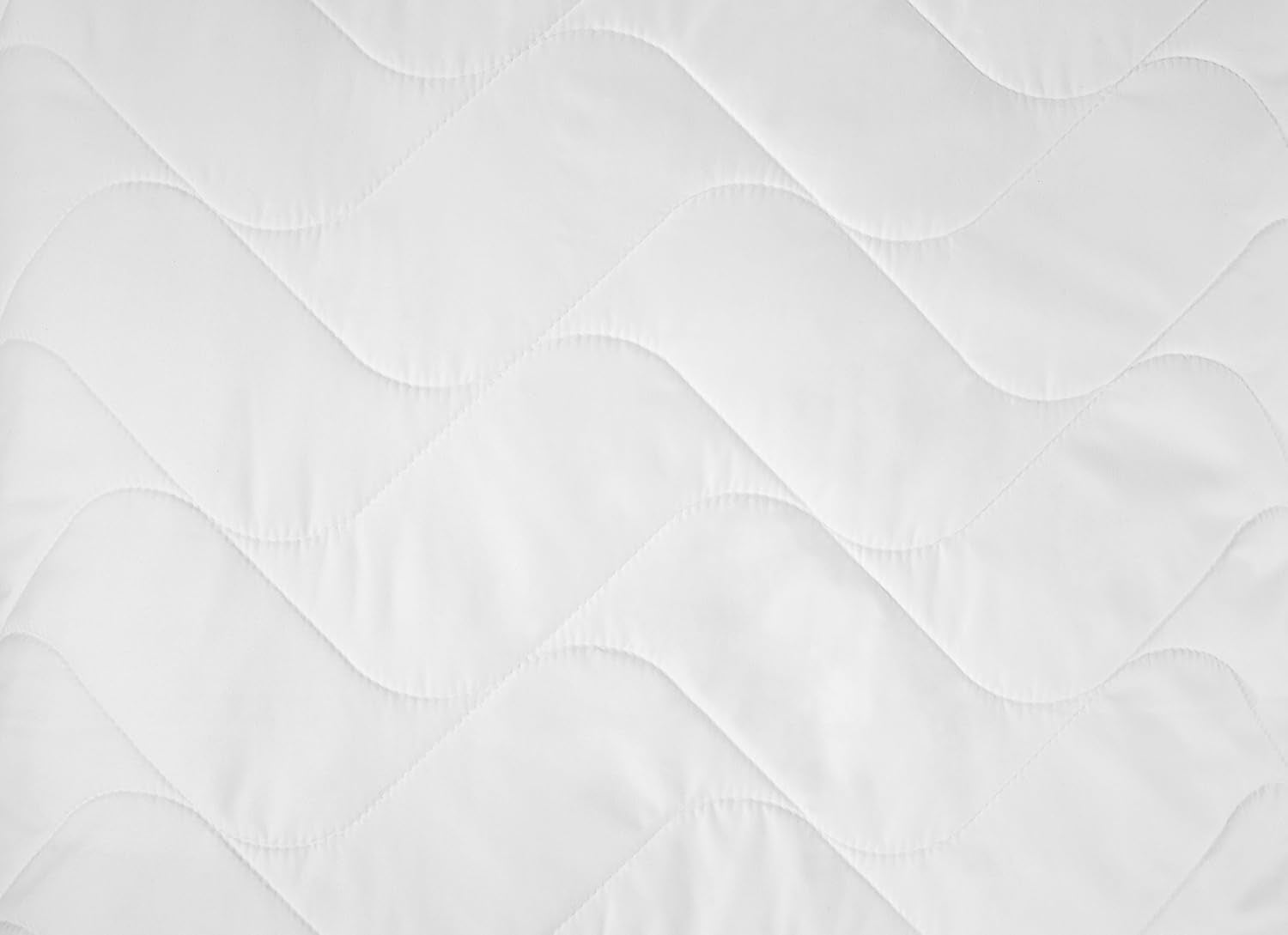 Traumnacht Topcool pude, Med åndbare funktionelle fibre, 80 X 80 Cm, Øko-Tex certificeret, Produceret i overensstemmelse med den tyske kvalitetsstandard Naty Shop standard puder