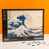 Clementoni 39378 Hokusai - The Great Wave - 1000 brikker puslespil, museumssamling, færdighedsspil for hele familien, farverigt strækspil, puslespil for voksne 14+ puslespil Naty Shop
