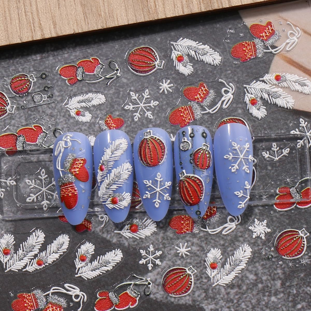 JMEOWIO 3D Nagelsticker Weihnachten Glitzer Nail Art Sticker Selbstklebend Nagelaufkleber 5D Stereoskopisk Schneeflocke Winterurlaub Süß Dekoration Nageldesign Zubehör 4 Blatt