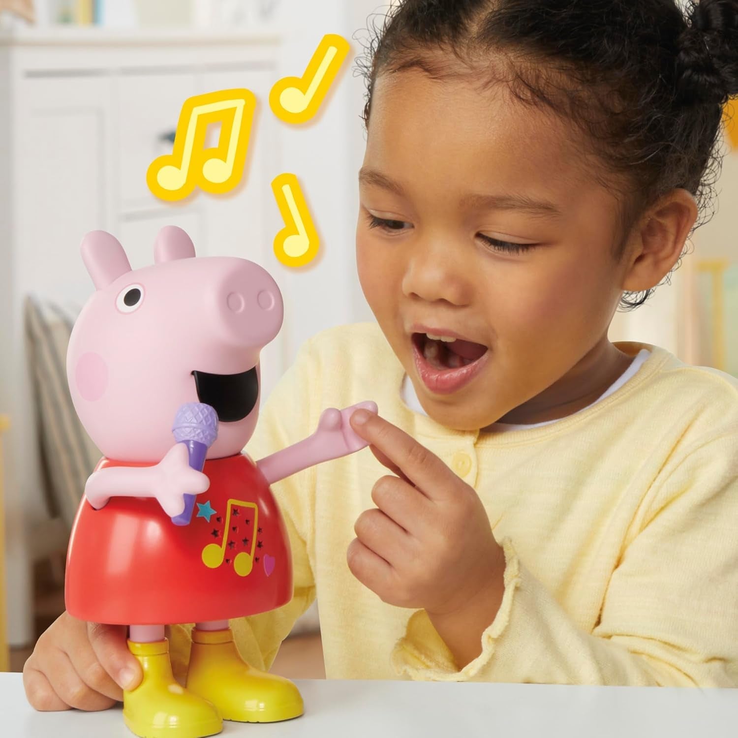 Peppa Pig dukke, taler og synger, pink, 20 cm