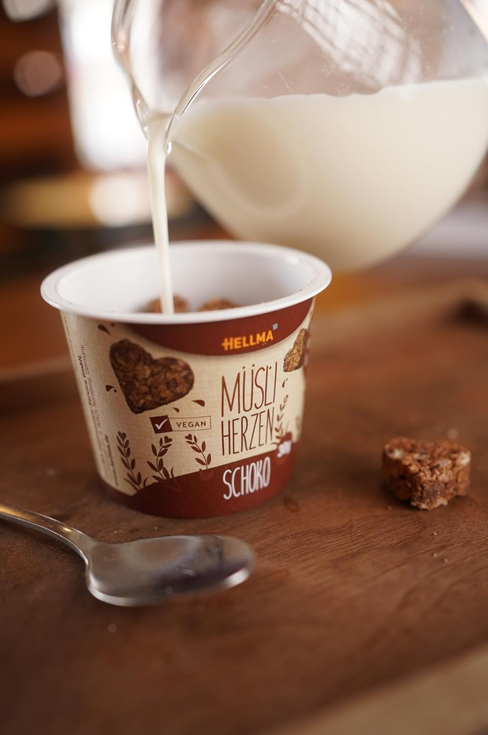 HELLMA Hjerter med müsli og chokolade - 18 portioner, 30 g hver - Havregryn overtrukket med chokolade i form af et hjerte, takeaway kopper