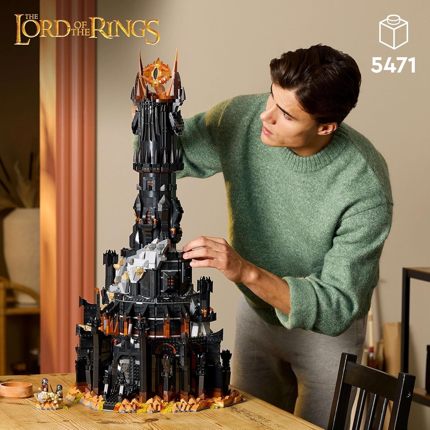 LEGO Ikoner Ringenes Herre: Barad-Door voksenbyggesæt med Sauron, Gothmog, Orc, Frodo, Sam og Gollum Minifigurer Film Memorabilia Fan Samlerobjekt 10333 Byggesæt Beuche den LEGO-Store