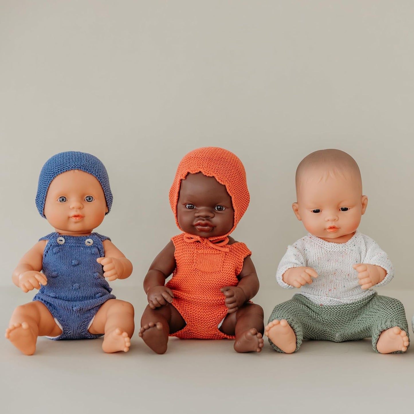 Miniland Babydukke, afrikansk dreng, 32 cm, anatomisk korrekt