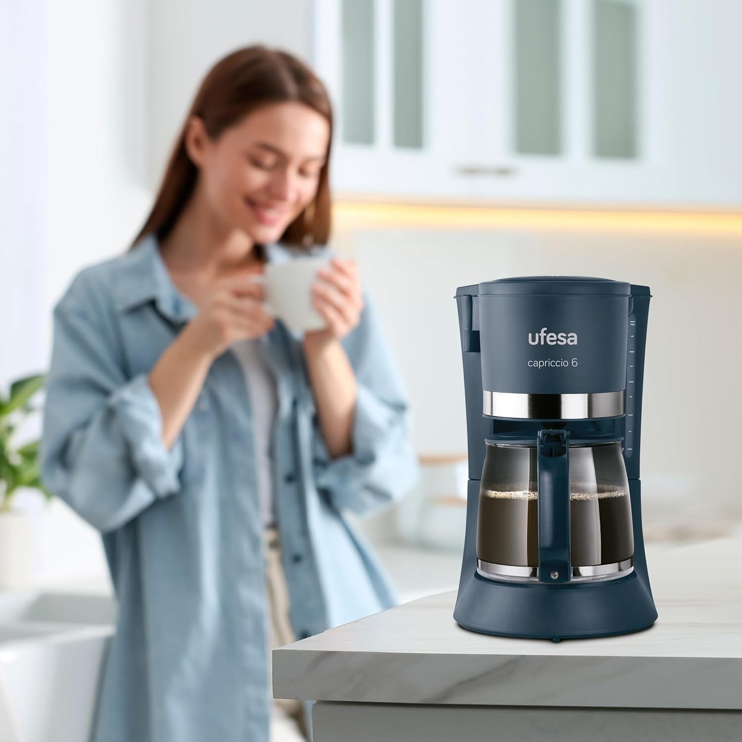 Ufesa CG7114 Capriccio filterkaffemaskine, 6 kopper, 600W, kande 0,6L, anti-dryp system, automatisk sluk, blå