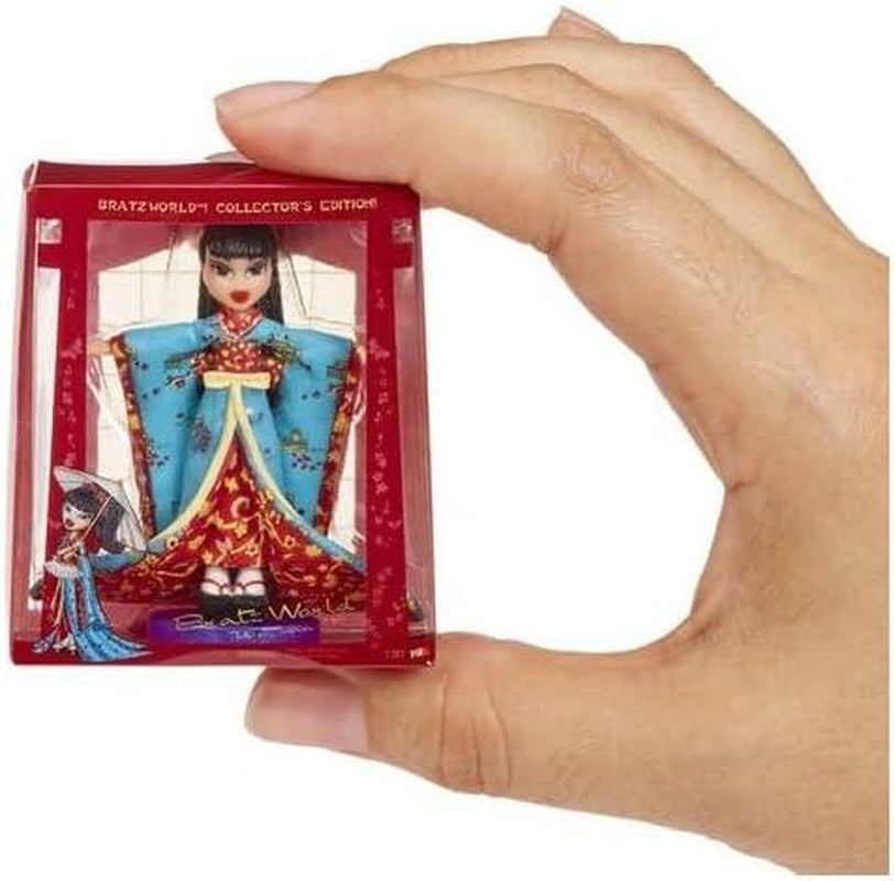 Bratz Miniverse MGA's Y2K Nostalgia Flashback Minis Limited Edition-dukker - OVERRASKELSESPAKKE - 2 Bratz Mini-dukker og udstillingshylster - Fantastisk gave til børn og samlere 6+