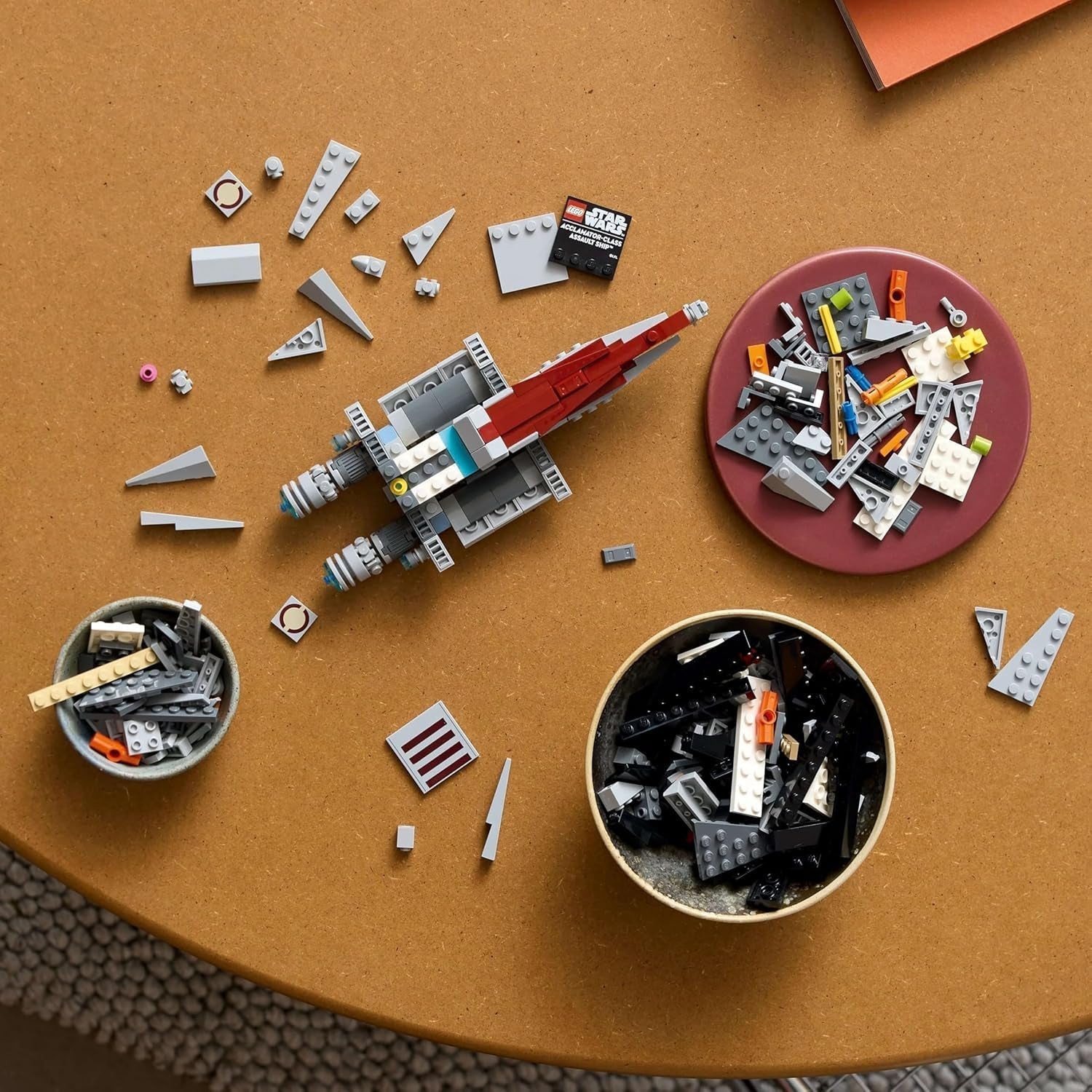LEGO Star Wars 75404 Acclamator Class Assault Ship from Attack of the Clones - Rumskib til at samle, bygge og vise - Fantasy byggesæt - Gave til voksne og teenagefans Byggesæt Besuche den LEGO-Store