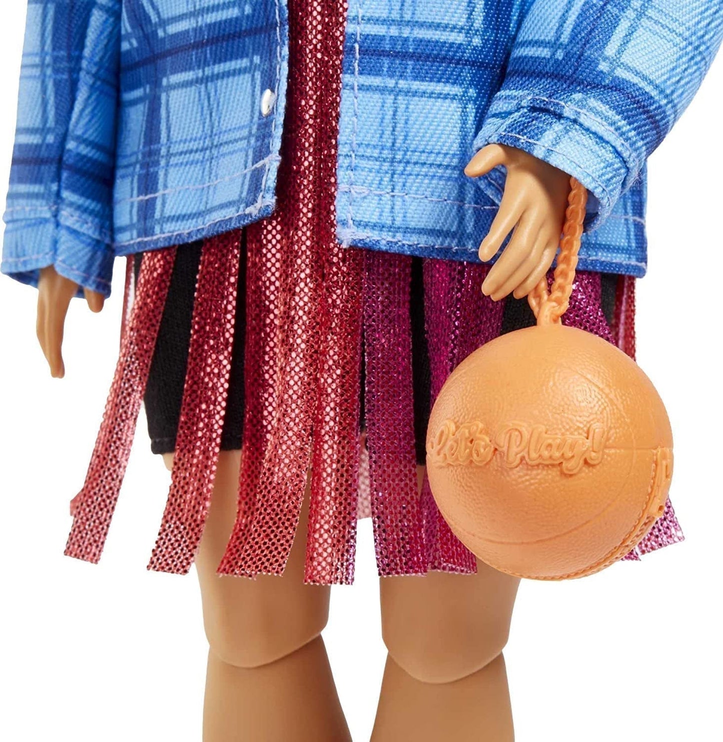 Barbie HDJ46 - Ekstra dukke i kjole med basketballtrøje og tilbehør, med Corgi Pet, ekstra langt krøllet hår med lyserøde striber og fleksible led, gavelegetøj til børn 3+ Naty Shop Dukker