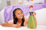 Mattel Disney Frozen Singing Anna Doll - 30 Seconds Song Snippet, Classic Castle Outfit, Aftagelig blød nederdel, kambart hår, til børn i alderen 3+, tysk version, HMG41