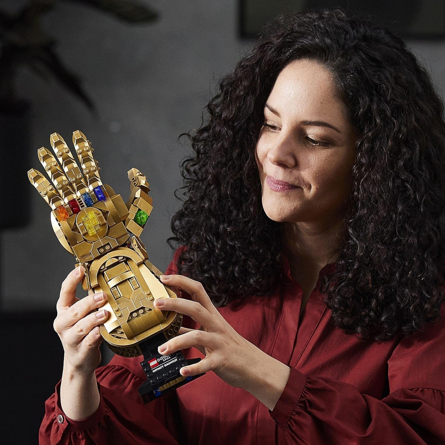 LEGO 76191 Marvel Super Heroes Infinity Glove Avengers Thanos Handske Modelbyggesæt til voksne Fanvare Gave til Mænd Kvinder Hendes Ham Byggesæt Besuche den LEGO-Store