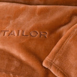 TOM TAILOR Wellsoft Tæppe, 150X200 Cm, 100% Polyester/ Wellsoft, broderet med logo, WELLSOFT BLANKET Orange (Warm Coral) Tæpper og dyner Naty Shop