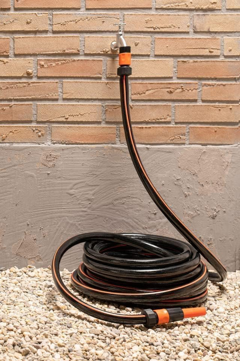 BLACK+DECKER Haveslange 15 meter - Ø19MM - Holdbar PVC - Vanding af haven, vask af bilen, fylde poolen - Kompatibel med enhver standard vandhane - Sort/Orange