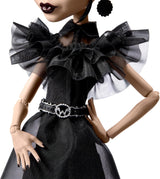 Monster High Wednesday Doll, Rave'N Wednesday Collectible Figur i sort gotisk kjole inspireret af dansescenen, premium tilbehør og dukkestativ, HXJ03
