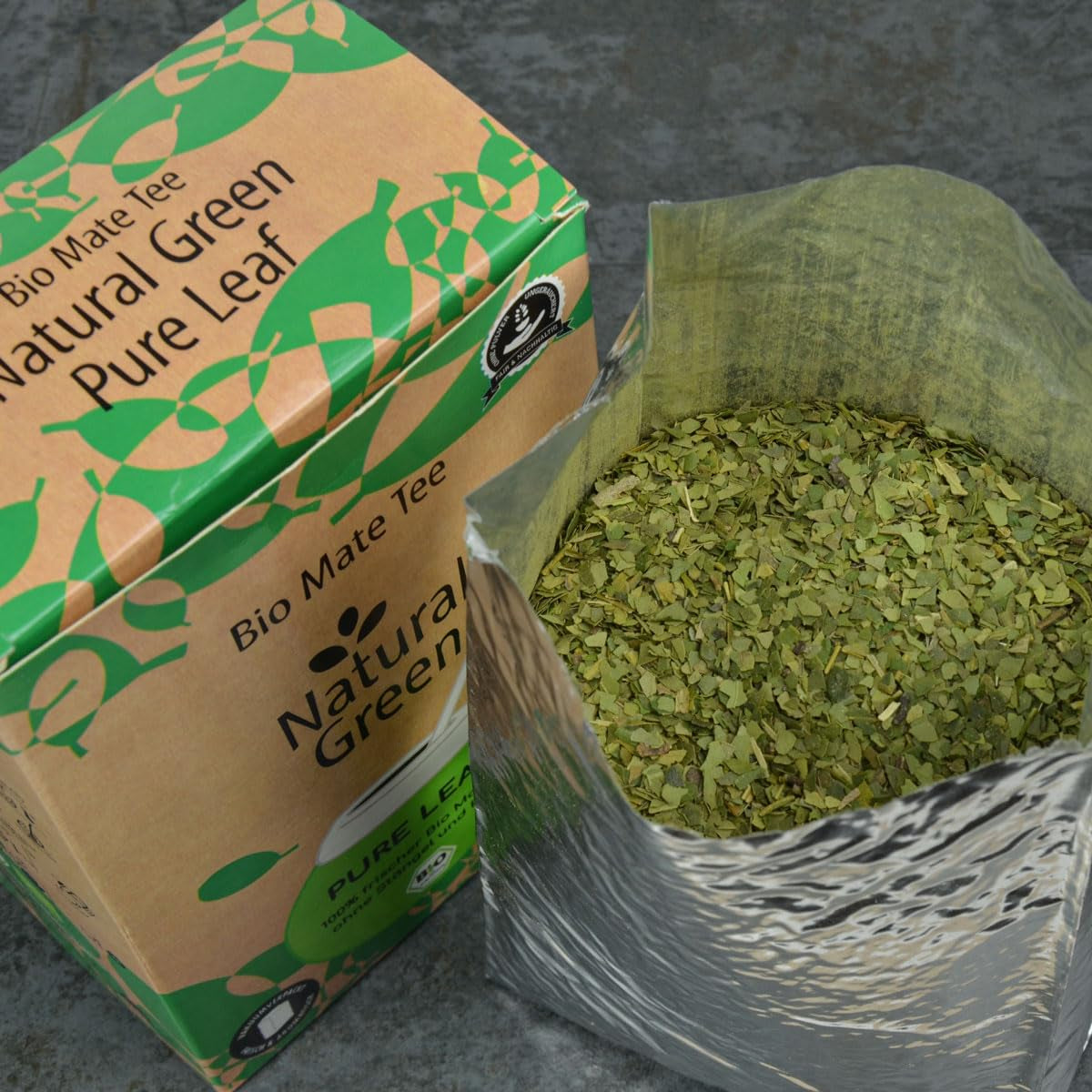 Delicatino - Naturlig grøn PURE LEAF 500G, økologisk yerba mate stilkløs, frisk og røgfri, økologisk dyrket, vakuumpakket for maksimal friskhed