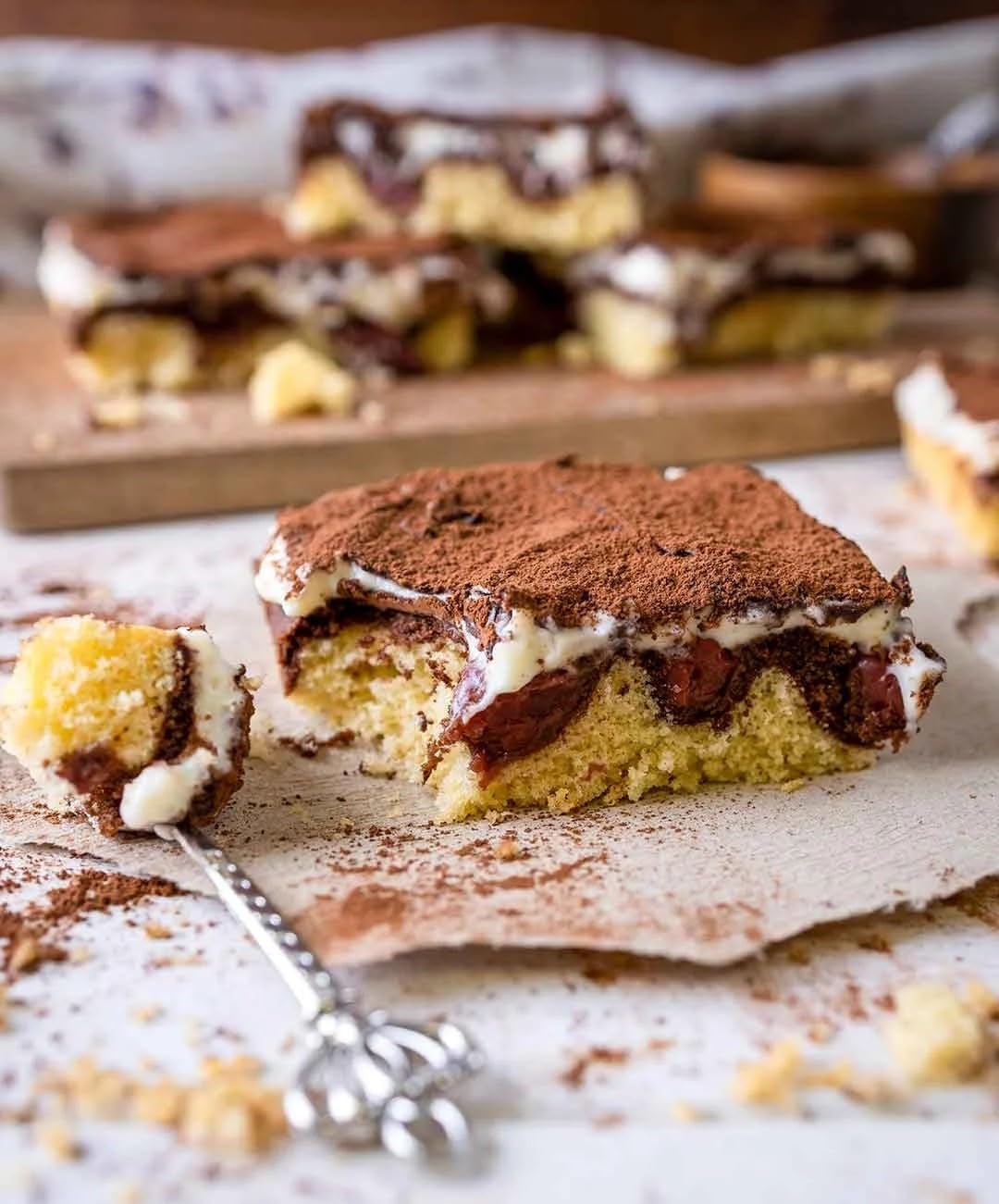 RUF Rührkuchen Backmischung, Nur Wasser & Öl Zugeben, Rezeptur Für Blechkuchen, Kastenkuchen, Muffins, Gugelhupf Und Tortenböden, 1X1000G Blanding til bagning og madlavning Naty Shop