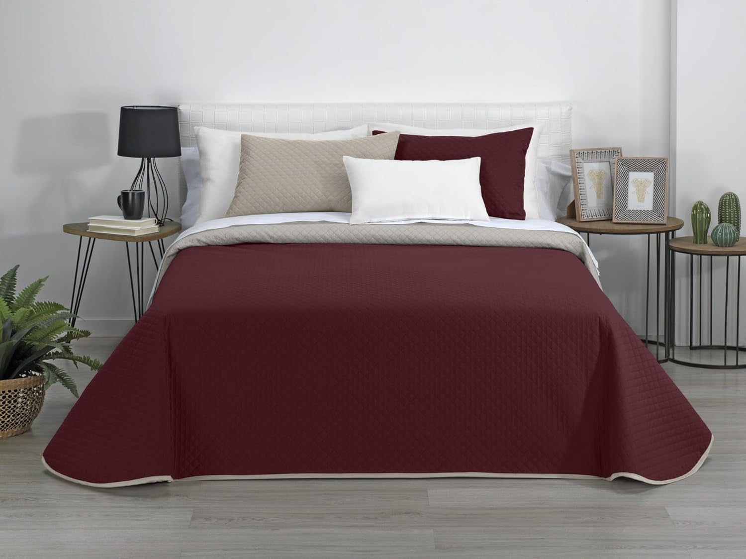 Estoralis | AVA | Vendbar Boutique Quilt | Til alle årstider | Farve - Grå/Rød | Til 80/90 cm seng. seng. (180 X 270 Cm. Ancho X Alto) | Quiltet quilt Quilts og quilts Naty Shop Standard titel