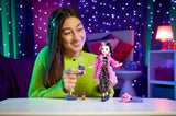 MONSTER HIGH Dukke og pyjamas Festtilbehør Draculaura Bat Count Fabelagtig dukke Pet Creepover Party HPY66 Naty Shop Dolls