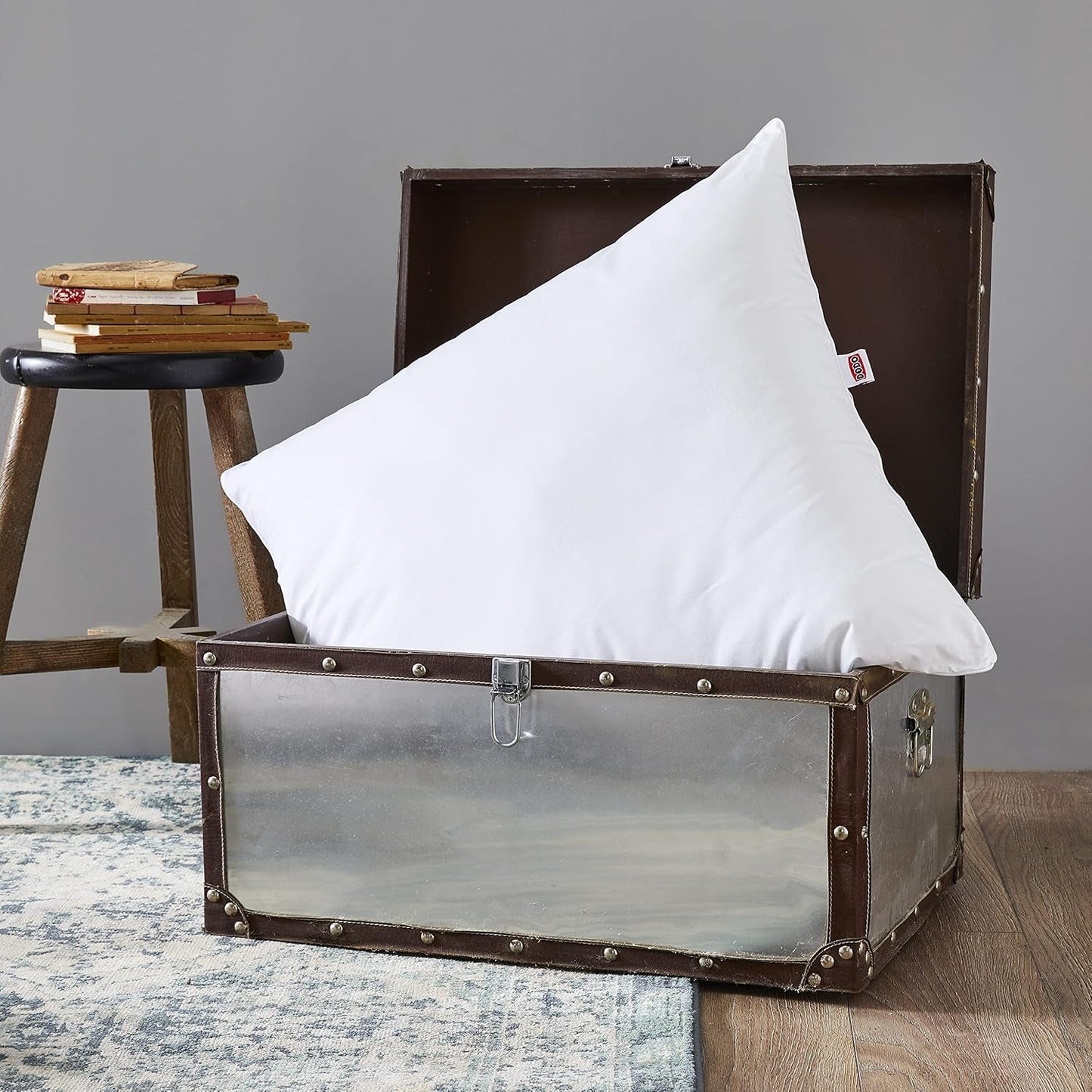 DODO 64476 Calgary Pude, Dun/Gåse & Andeskind, 65 X 65 cm, Hvid Standard Naty Shop Unikke Puder