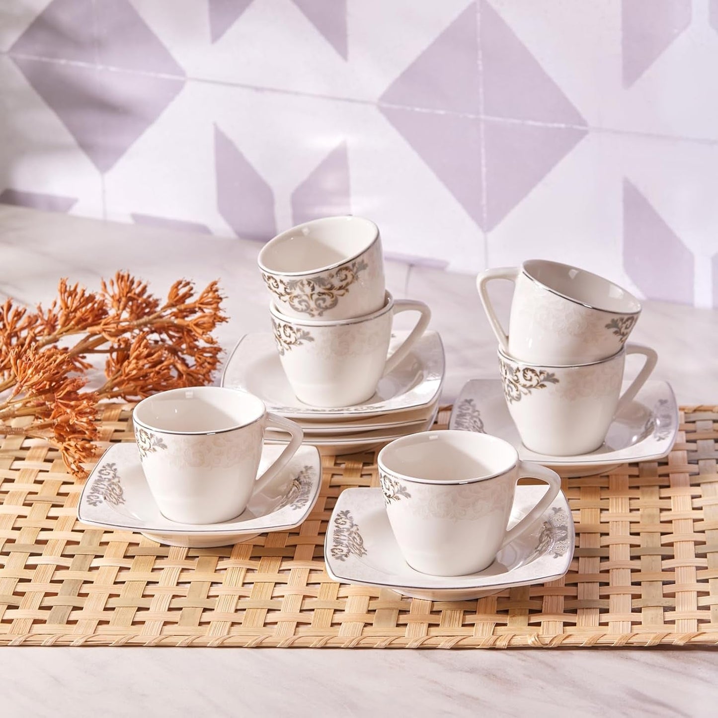 KARACA Nazende porcelæn espressokopsæt - 80 ml tyrkiske kaffekopper med underkopper, 12 stykker moderne kaffeservice med 6 kaffekopper og 6 underkopper, mokkakopper - hvid
