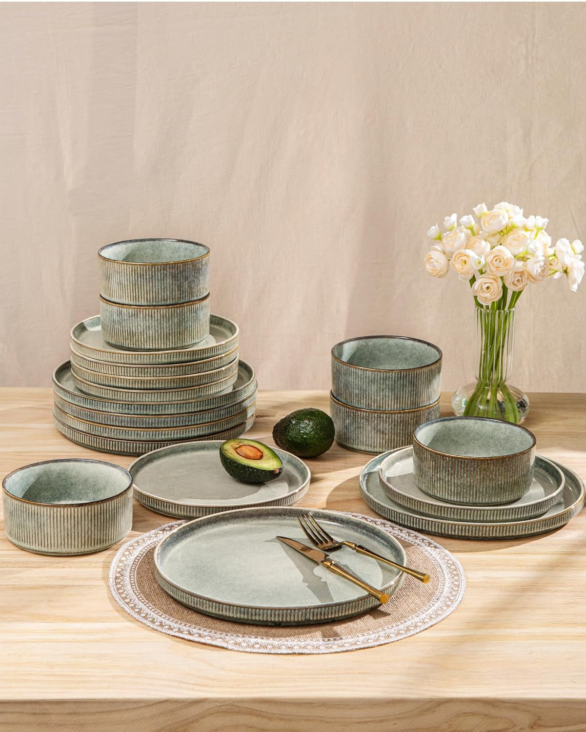 GBhome keramisk porcelænssæt til 6 personer 18 stykker Reactive Glaze Håndlavet porcelænsservicesæt Mikrobølge- og opvaskemaskine Tåler skål- og tallerkensæt