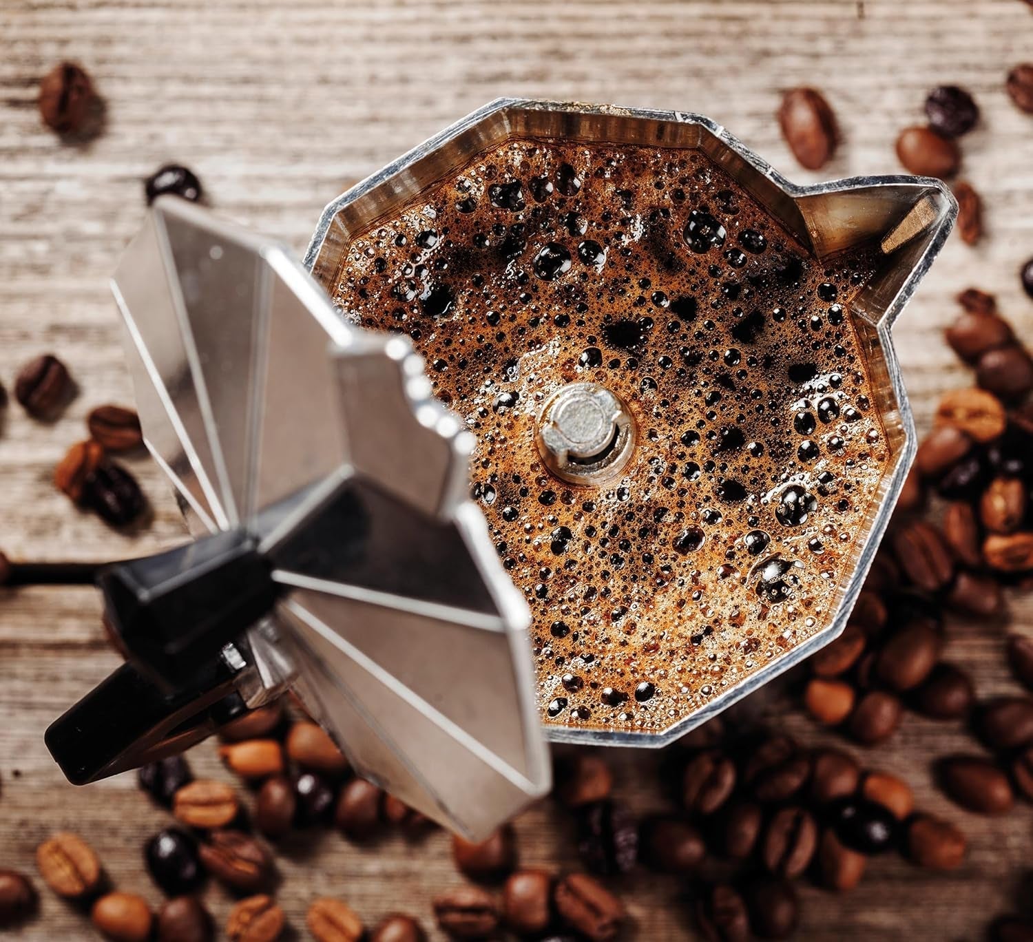 Cilio Classico espressomaskine til 6 kopper | elektrisk 480W | Ø 11,5 cm Højde: 25 cm | aluminium | rød | integreret kogeplade | med varmetilbageholdelsesfunktion og reducerende filter | til rejser eller camping