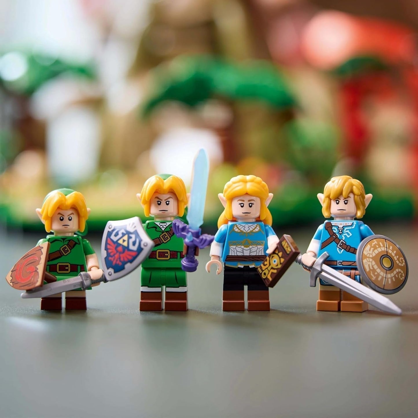 LEGO The Legend of Zelda Deku Tree 2-I-1 - samlerstykke med prinsesse Zelda og 3 Link minifigurer - byggesæt til voksne og gaveidé til videospilsfans - 77092 Byggesæt Besuche den LEGO-Store