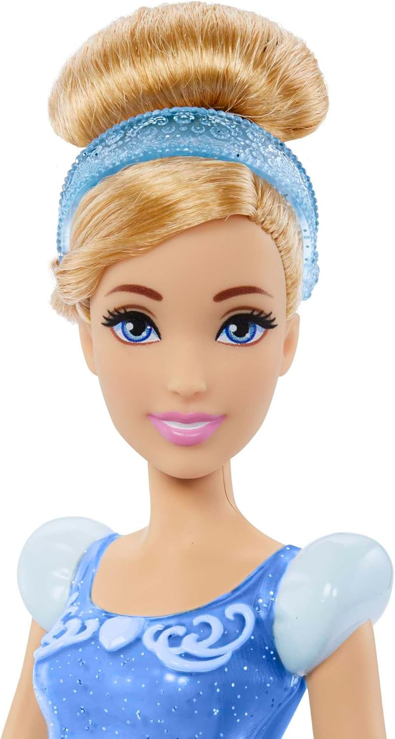 Mattel DISNEY Princess Askepot bevægelig dukke med glitrende kjole, aftagelige sko og tiara, kambart hår til frisørsjov, fra 3 år og opefter, HLW06 Naty Shop Dolls