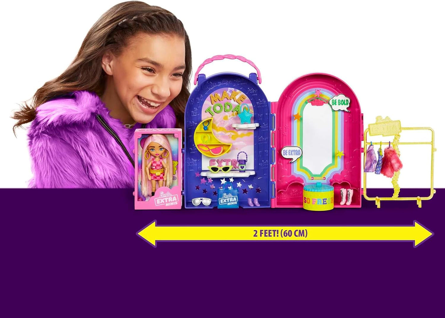 Barbie Extra Minis, Ekstra minidukke og boutique-legesæt, garderobe med skabe, hylder, spejle, 360 platform, ekstra minidukke med lyserødt hårtilbehør, HHN15