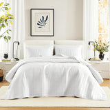 Comfort Spaces Kienna Quilt Sæt, Luksus dobbeltsyning, Sommertæppe, Letvægts, Blødt Sengetøj året rundt, Matchende pudebetræk, Hvid, Tæppe til King Size senge (264,2 X 228,6 cm), Naty Shop Quilts & Quilts White Oversized King(120"X118")