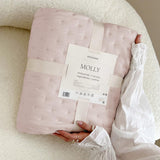 Molly Elegant Sengetæppe i Powder Pink 170 X 210 cm Sengetæppe Alsidig som sengetæppe eller sofa tæppe til seng og sofa tæppe Stil Ideel som sengetæppe Senge og tæpper Besuche den ROOM99-Store