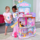 KidKraft trædukkehus Candy Castle med møbler og tilbehør, Unicorn Lama Figure House, Ice Cream Cone Elevator og Gummy Bear Stol til dukker, Legetøj fra 3 år og opefter, 20242