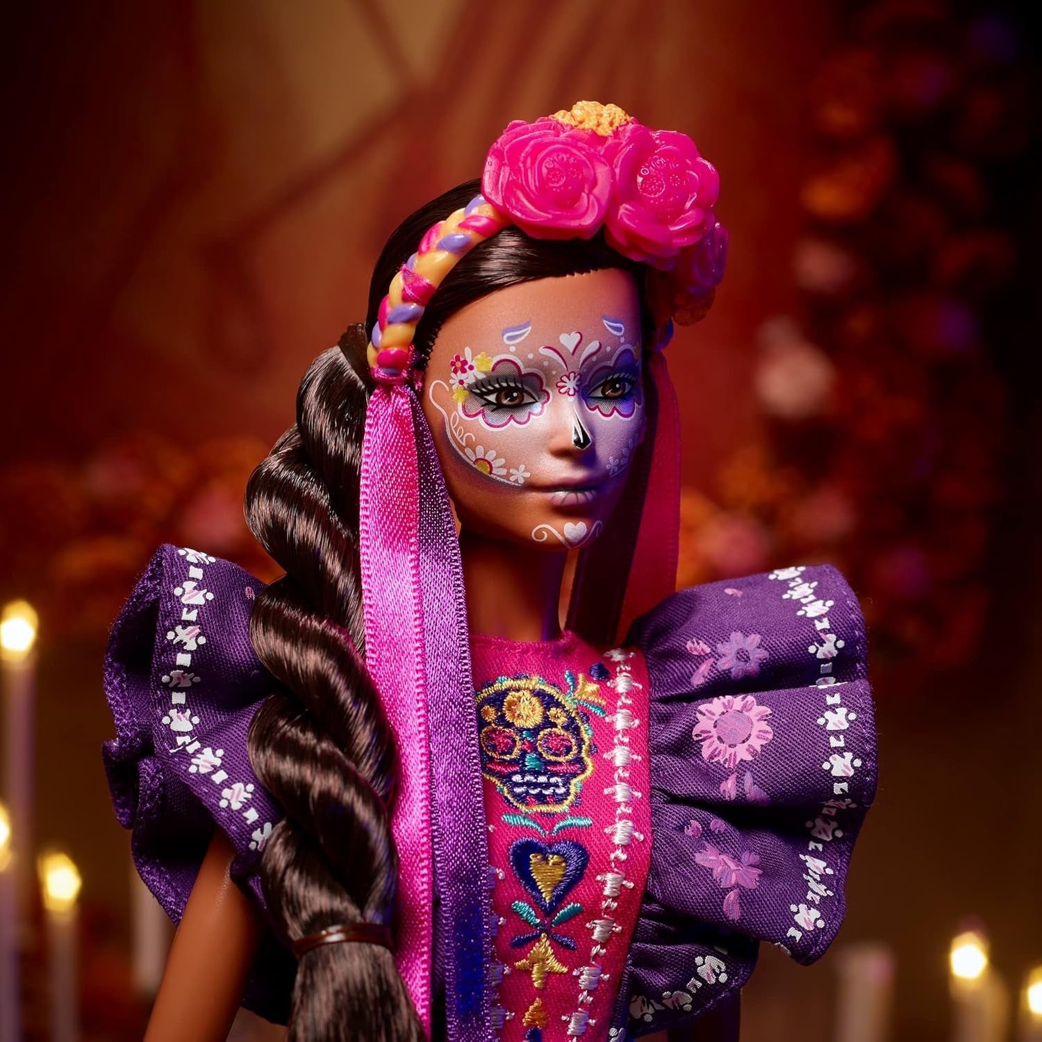 2022 Día De Muertos Barbie-dukke med pjusket traditionel kjole, blomsterkrans og Calavera-ansigtsmaling, gave til samlere
