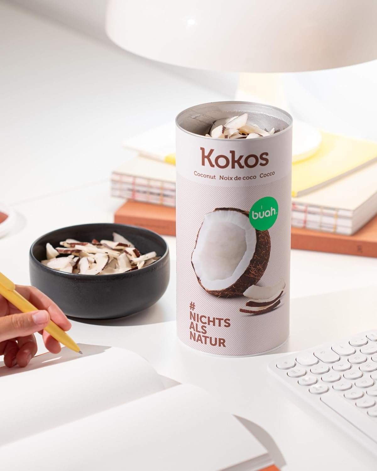 BUAH® tørrede kokoschips | Økologiske kokoschips, snack, müsli og bagning af kokoschips | Ideel erstatning for slik | Vegansk og uden tilsat sukker | 400g Naty Shop dehydrerede produkter