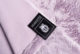 Reborn Bliss Blanket - Hyggeligt imiteret pelstæppe - Fluffy og luksuriøst imiteret pelstæppe med glat ryg - 140X190 Cm - 310 Rose - By "Zoepritz since 1828" Senge og dyner 'zoepritz since 1828'