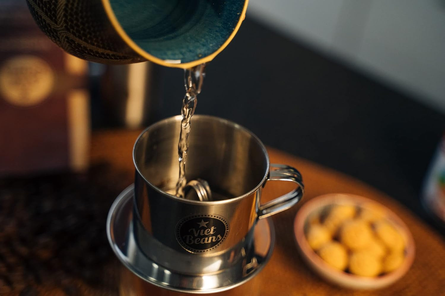 VietBeans Traditional – Ganze Kaffeebohnen – Traditionelle Trommelröstung – Hochwertiger vietnamesischer Kaffee – Geeignet für Fullyautomaten - 250g