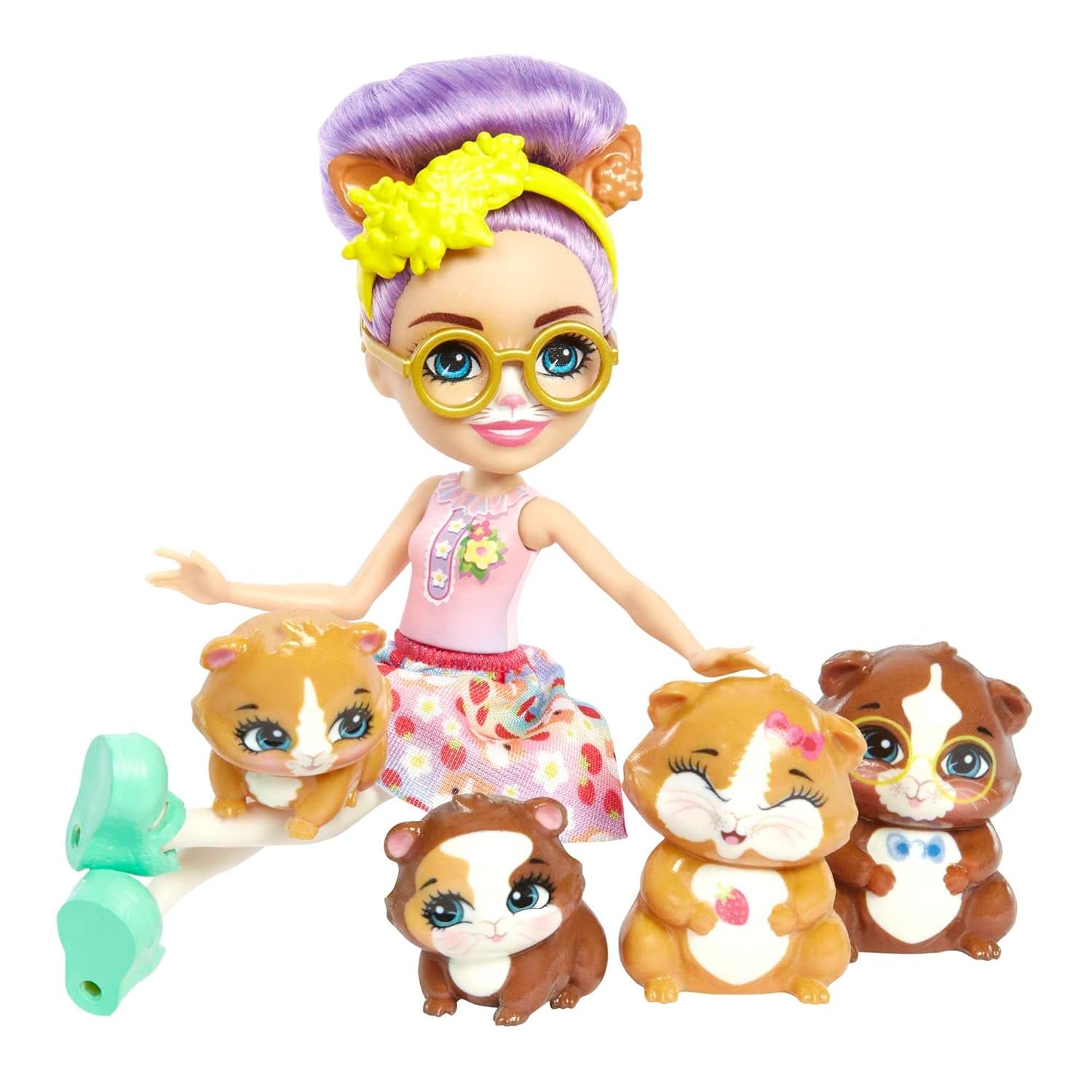 ENCHANTIMALS City Tails Glee Marsvinfamilie - Marsvinedukker med 4 yndige marsvinfigurer, fra 4 år og opefter, HHB84