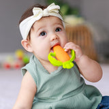 Infantino Lil' Nibbles, tekstureret silikonebider, BPA-fri babybitring, blødt, let at holde, sansestimulering til spædbørn, gulerod