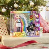 Rainbow High Hair Studio - Eksklusivt Amaya Raine Doll Legesæt med langt hår til styling - Indeholder vaskbart hårkridt, hårbørste, tilbehør - Gave til børn fra 6 år og opefter