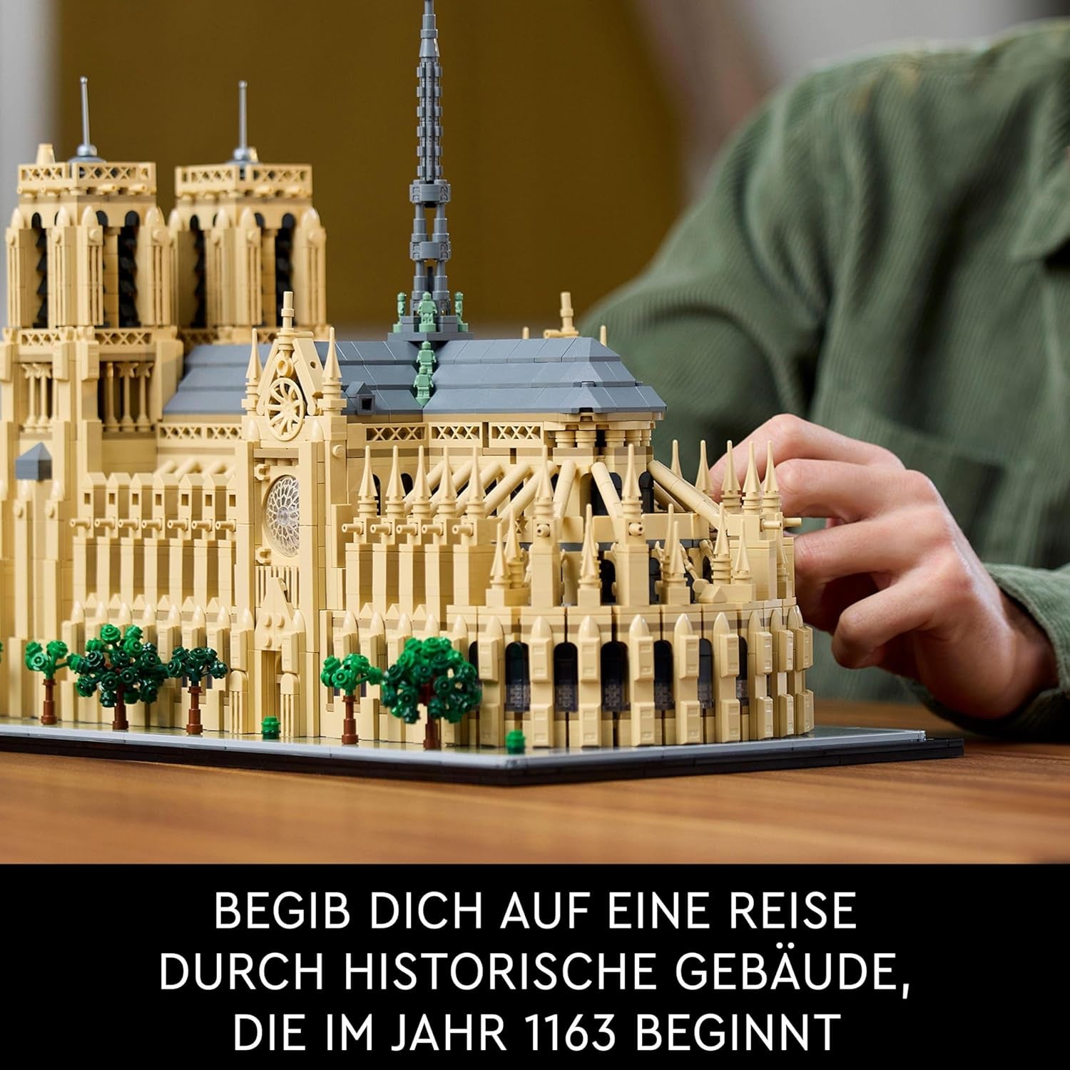 LEGO Architecture Notre-Dame De Paris, Voksen Samlerobjekt, Frankrig Souvenir, Gave til Kvinder, Mænd, Globetrottere og alle historieentusiaster, Arkitektonisk model 21061 Byggesæt Besuche den LEGO-Store