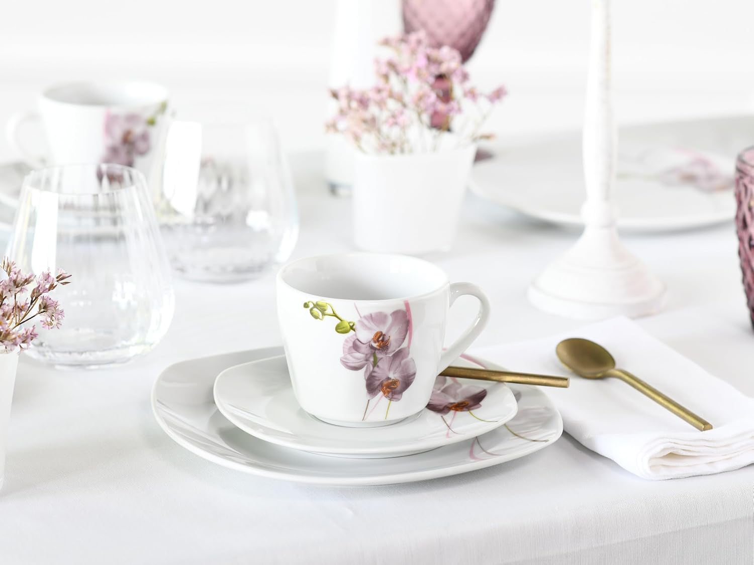 CreaTable, 24024, Square Orchid Series, 18-delt porcelænssæt til 6, Porcelænskaffeservice, Tåler opvaskemaskine og mikroovn, Kvalitetsfremstilling
